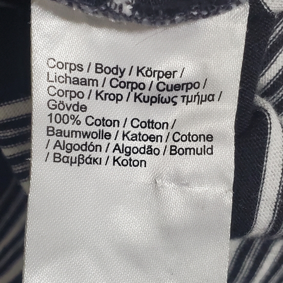 Lacoste Vintage Men's Regular Fit Striped V-neck Short Sleeve T-Shirt. Size: 9 - Picture 6 of 8